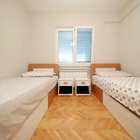 Apartment Naranca *